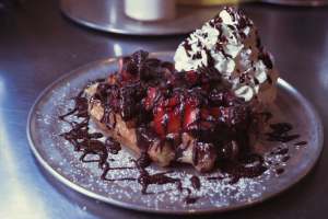 Zinneken’s Specialty Dish Video: Strawberry Chocolate Waffles